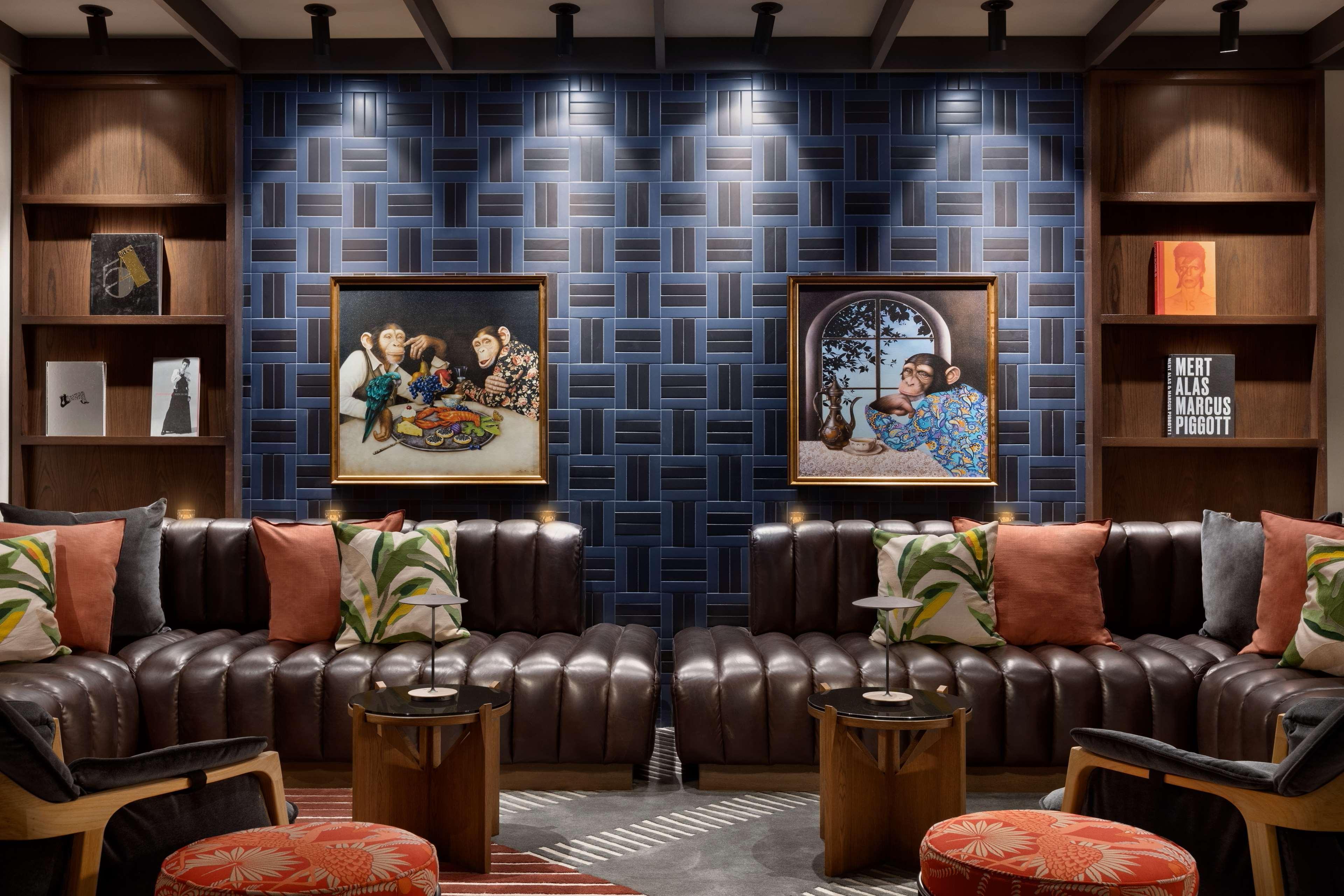 106 Jefferson Huntsville, Curio Collection By Hilton Buitenkant foto