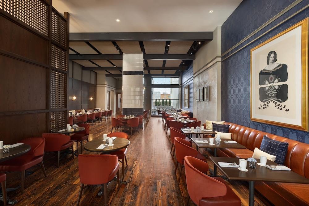 106 Jefferson Huntsville, Curio Collection By Hilton Buitenkant foto