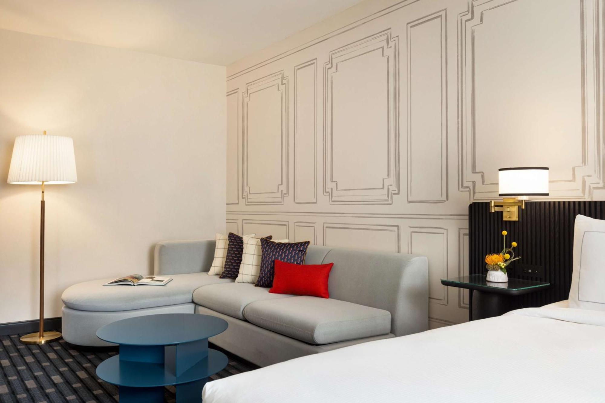 106 Jefferson Huntsville, Curio Collection By Hilton Buitenkant foto