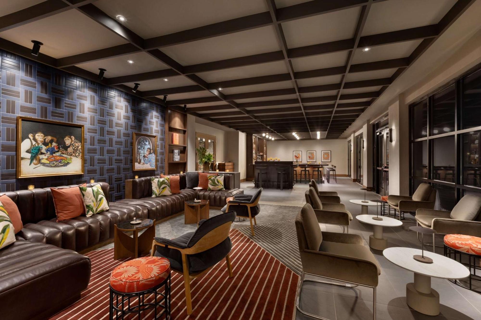 106 Jefferson Huntsville, Curio Collection By Hilton Buitenkant foto